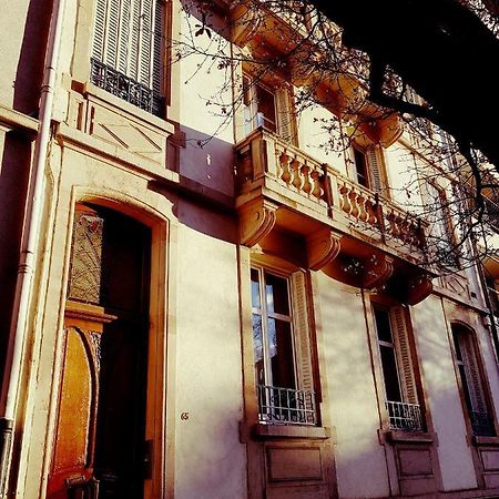 B&B Un Lit Sous Les Etoiles Nancy Bagian luar foto