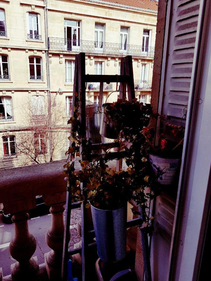 B&B Un Lit Sous Les Etoiles Nancy Bagian luar foto